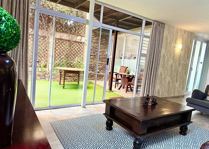 Musgrave Avenue Guest Lodge